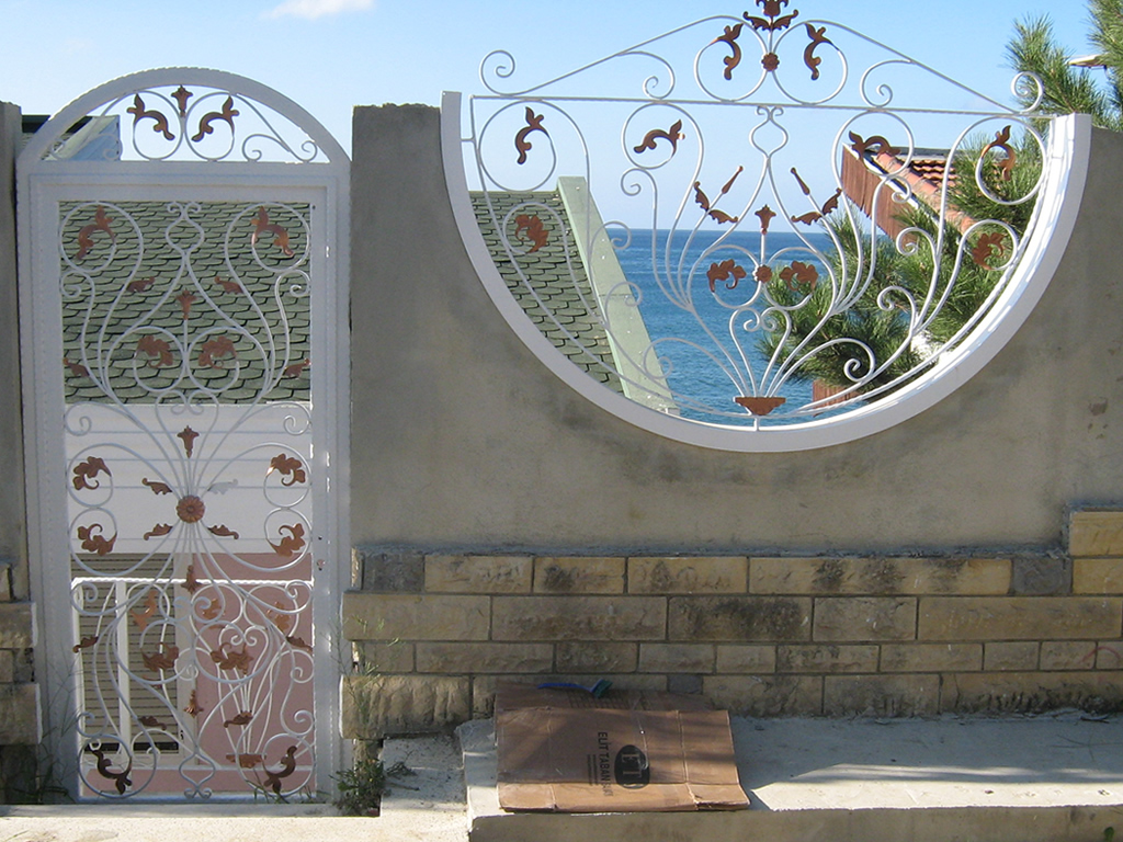 Nevon Ferforje Bahçe Kapısı, Raylı Kapı, Garaj Kapısı, Bina Giriş Kapısı