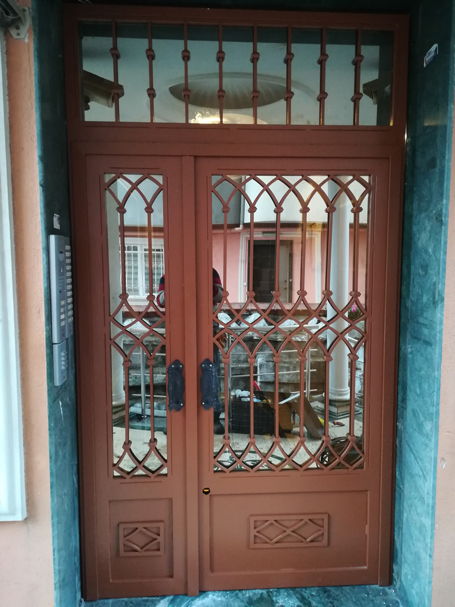 Nevon Ferforje Bina Giriş Kapısı