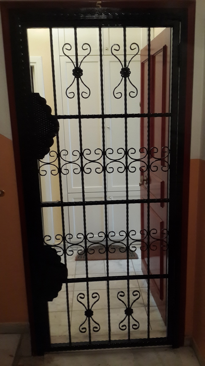 Nevon Ferforje Bina Giriş Kapısı