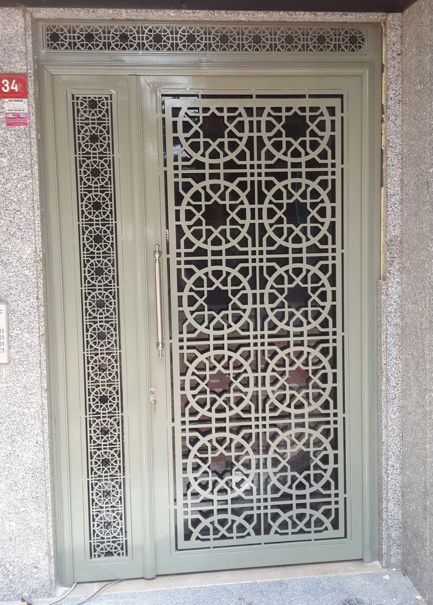 Nevon Ferforje Bina Giriş Kapısı