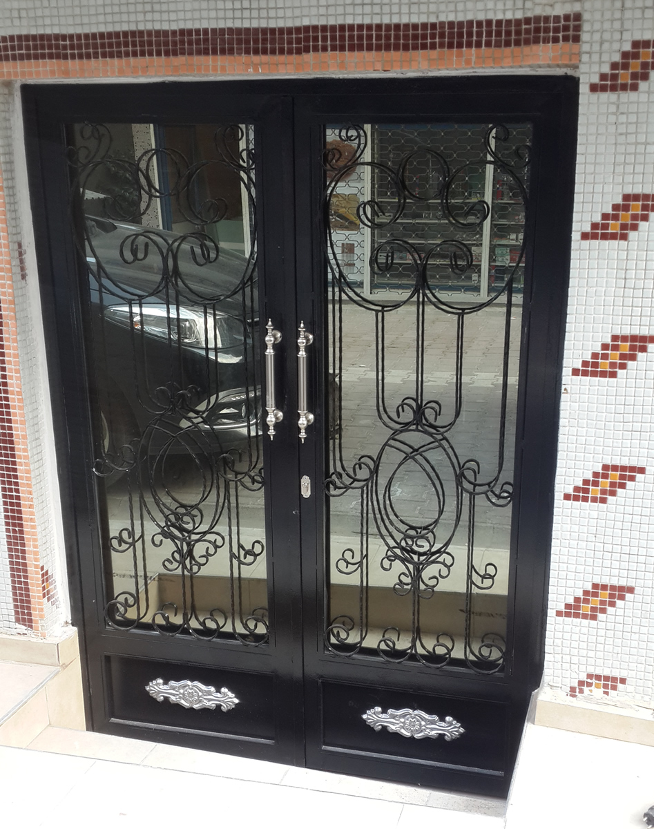 Nevon Ferforje Bina Giriş Kapısı