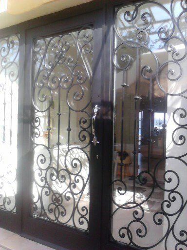 Nevon Ferforje Bina Giriş Kapısı