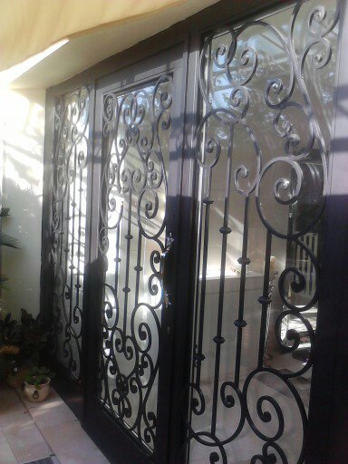 Nevon Ferforje Bina Giriş Kapısı