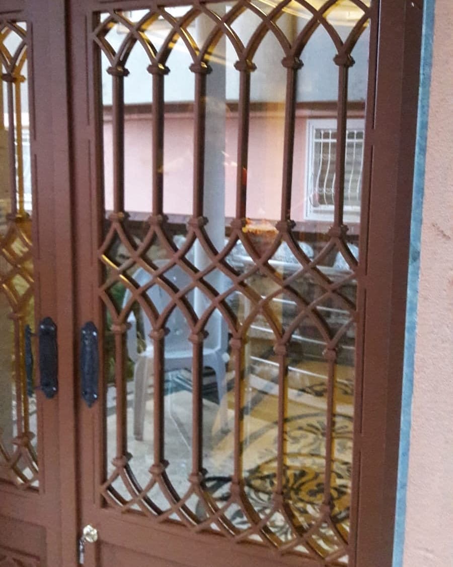 Nevon Ferforje Bina Giriş Kapısı