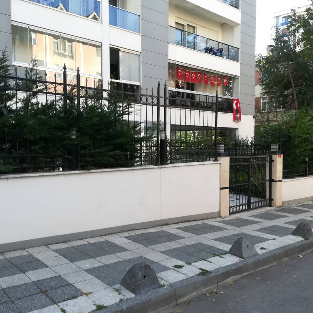 Nevon Ferforje Duvar Üstü Korkuluk