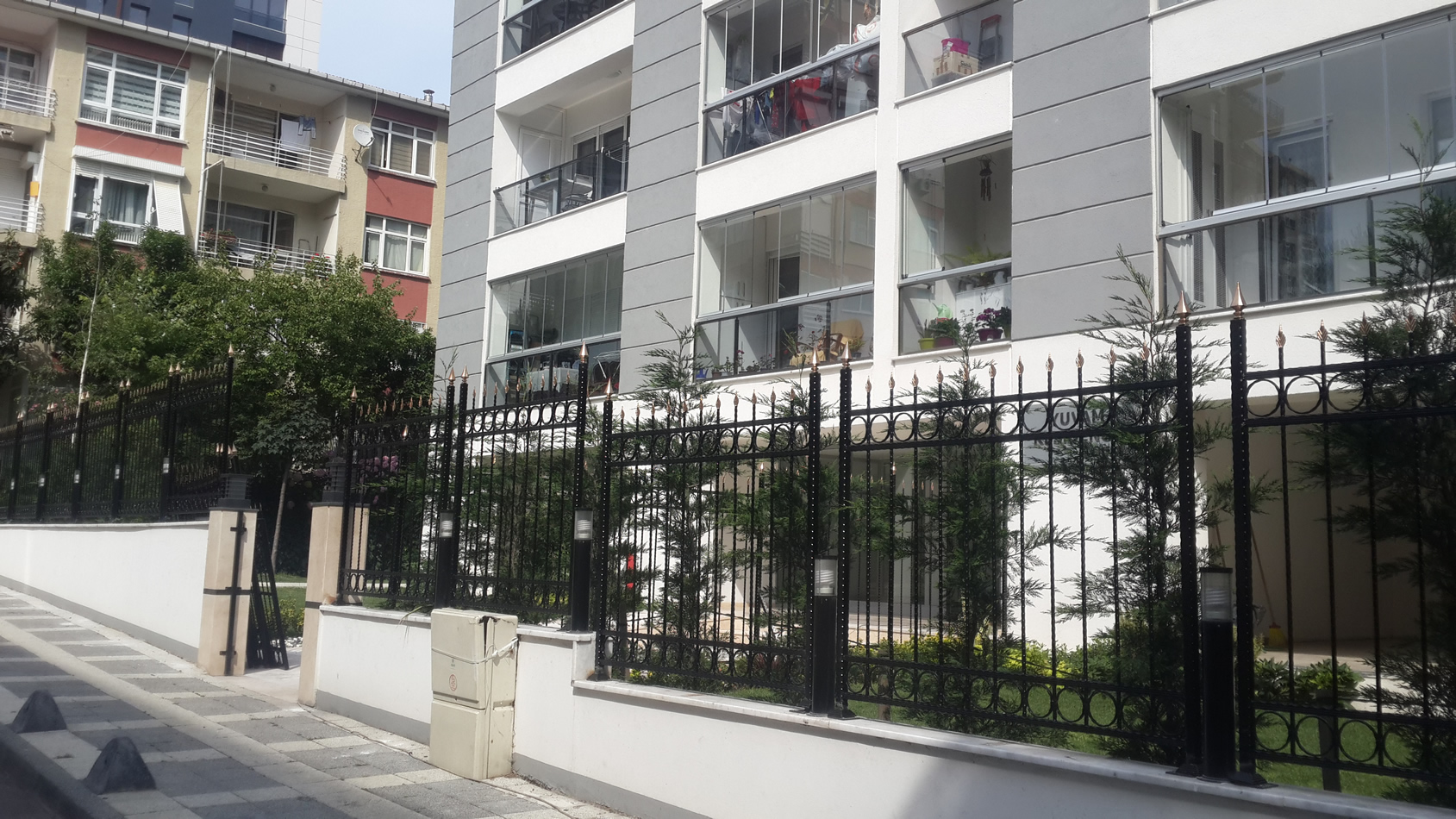 Nevon Ferforje Duvar Üstü Korkuluk