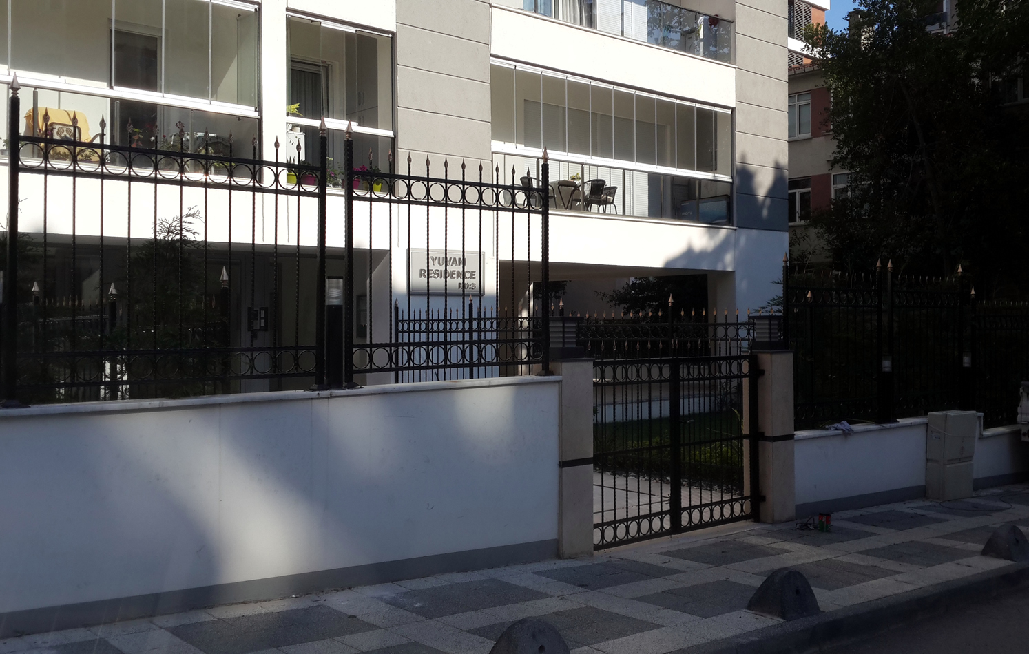 Nevon Ferforje Duvar Üstü Korkuluk