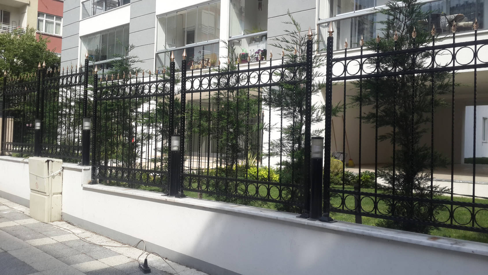 Nevon Ferforje Duvar Üstü Korkuluk