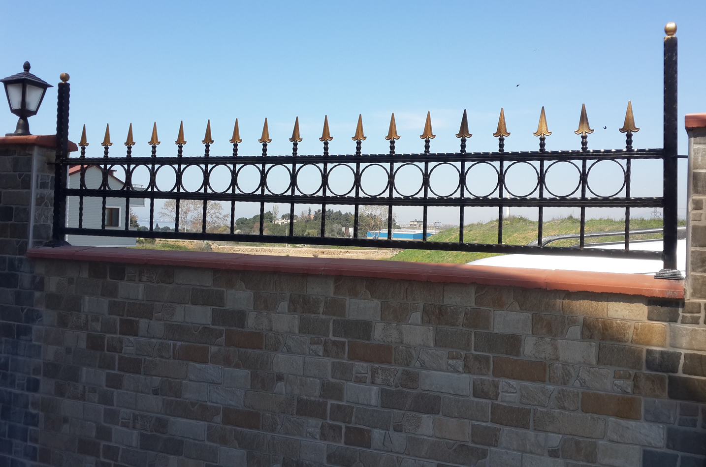 Nevon Ferforje Duvar Üstü Korkuluk