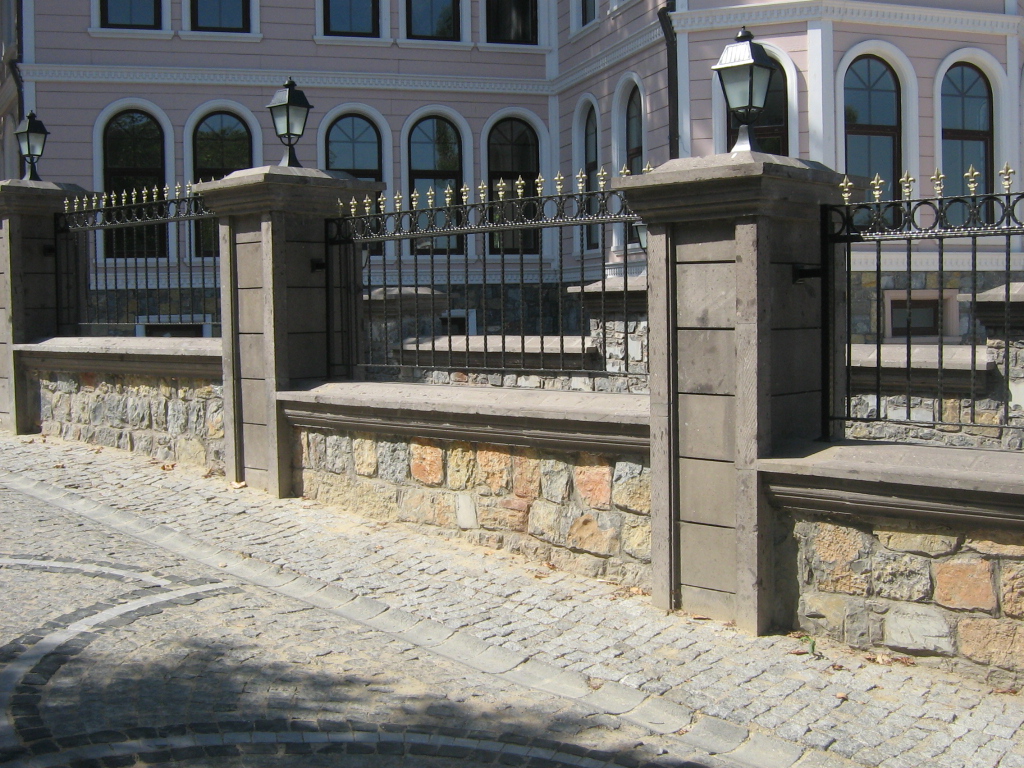 Nevon Ferforje Duvar Üstü Korkuluk