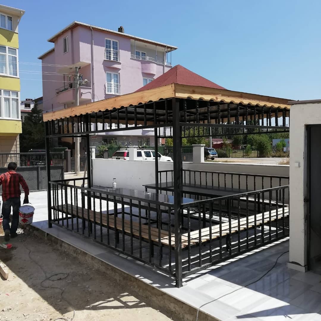 Nevon Ferforje Duvar Üstü Korkuluk