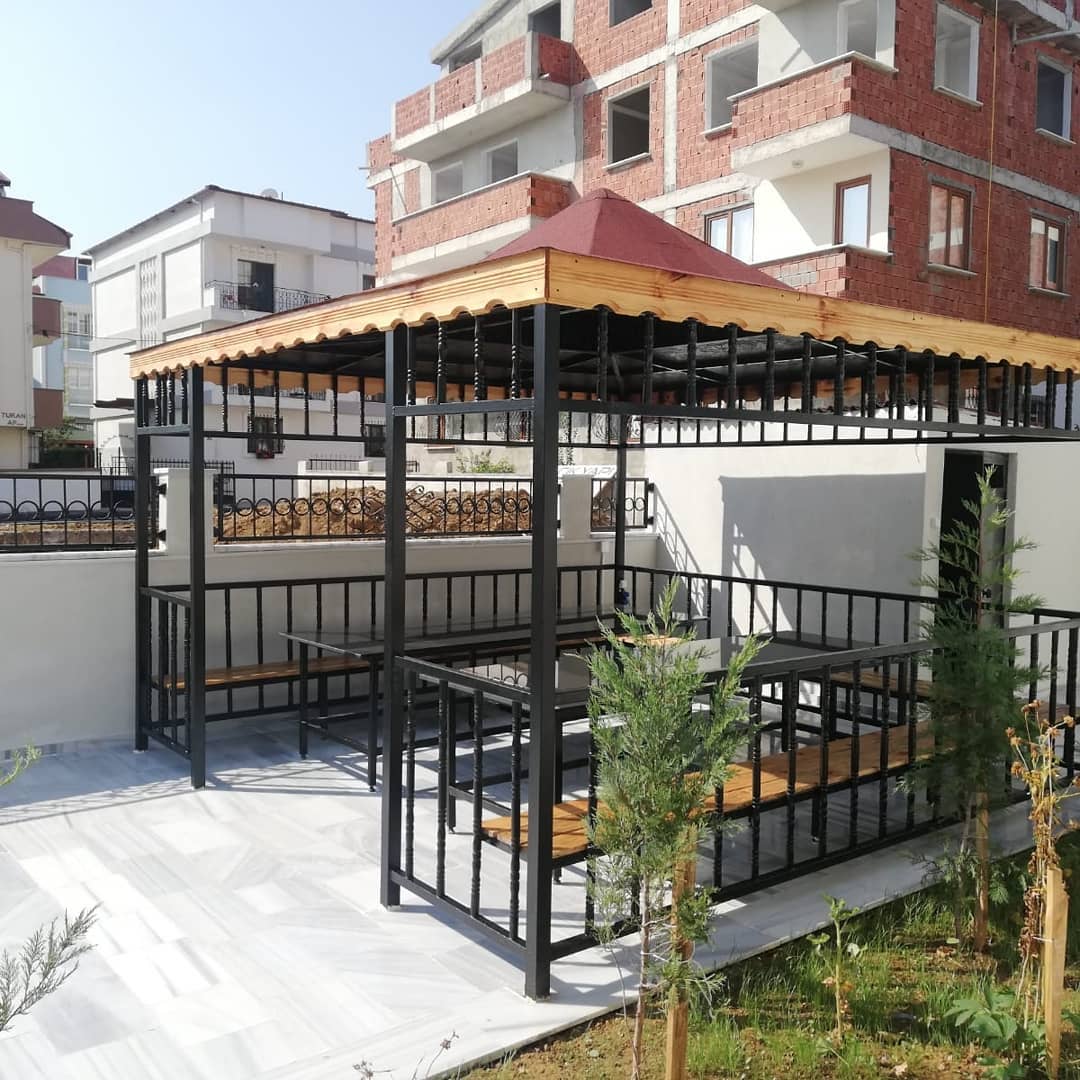 Nevon Ferforje Duvar Üstü Korkuluk