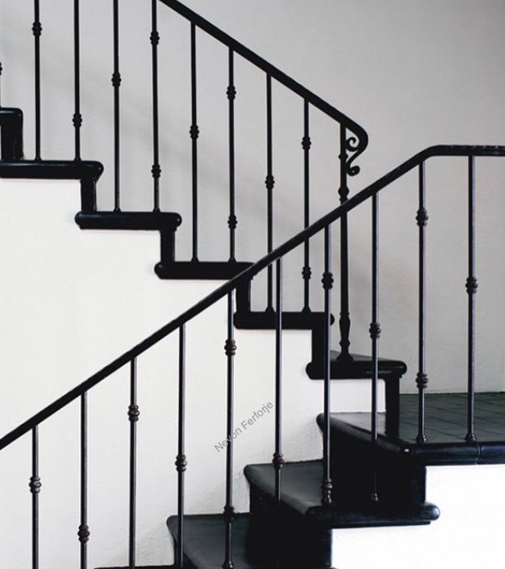 Nevon Ferforje Merdiven Korkuluk