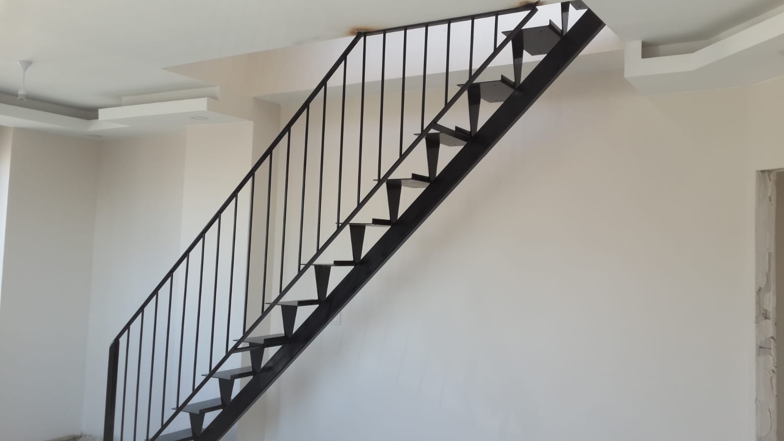 Nevon Ferforje Merdiven Korkuluk