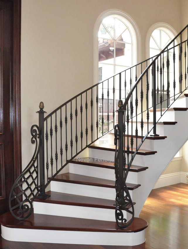 Nevon Ferforje Merdiven Korkuluk