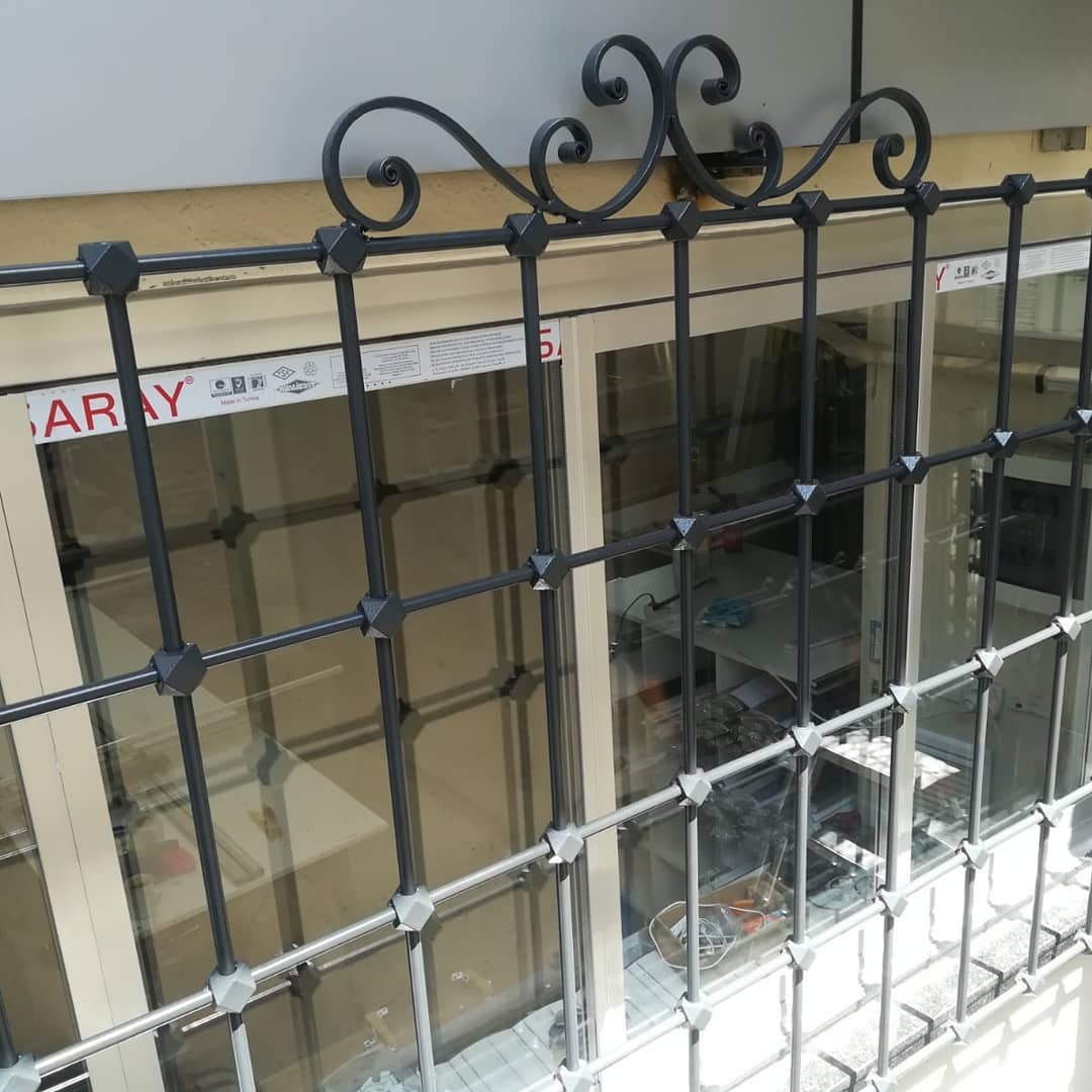 Nevon Ferforje Pencere Korkuluk