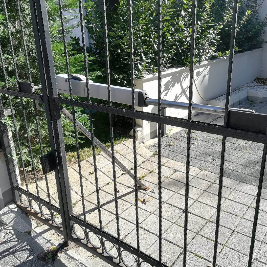 Nevon Ferforje Raylı Kapı