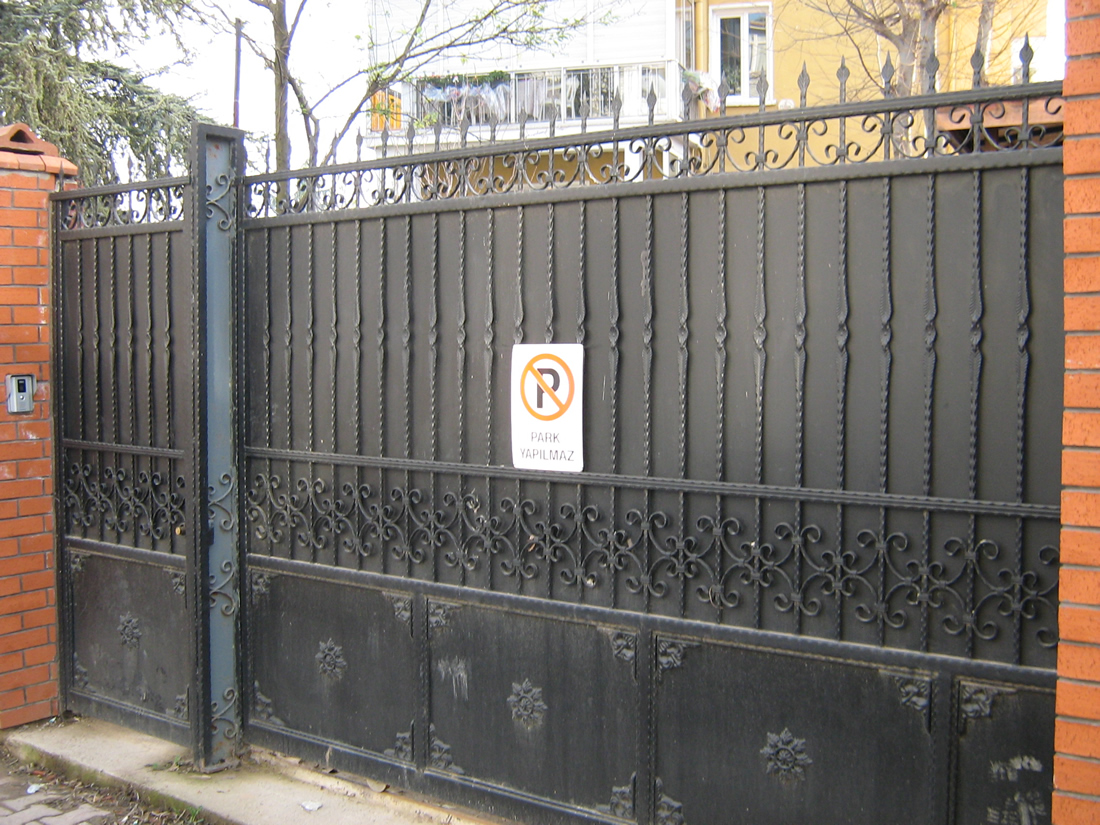 Nevon Ferforje Raylı Kapı