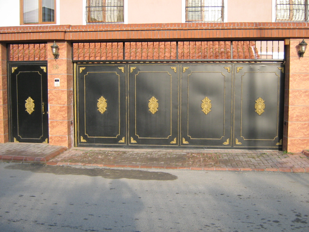 Nevon Ferforje Raylı Kapı