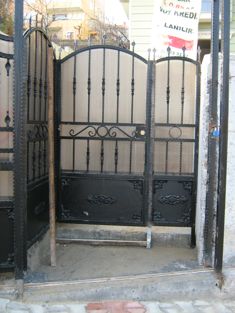 Nevon Ferforje Raylı Kapı