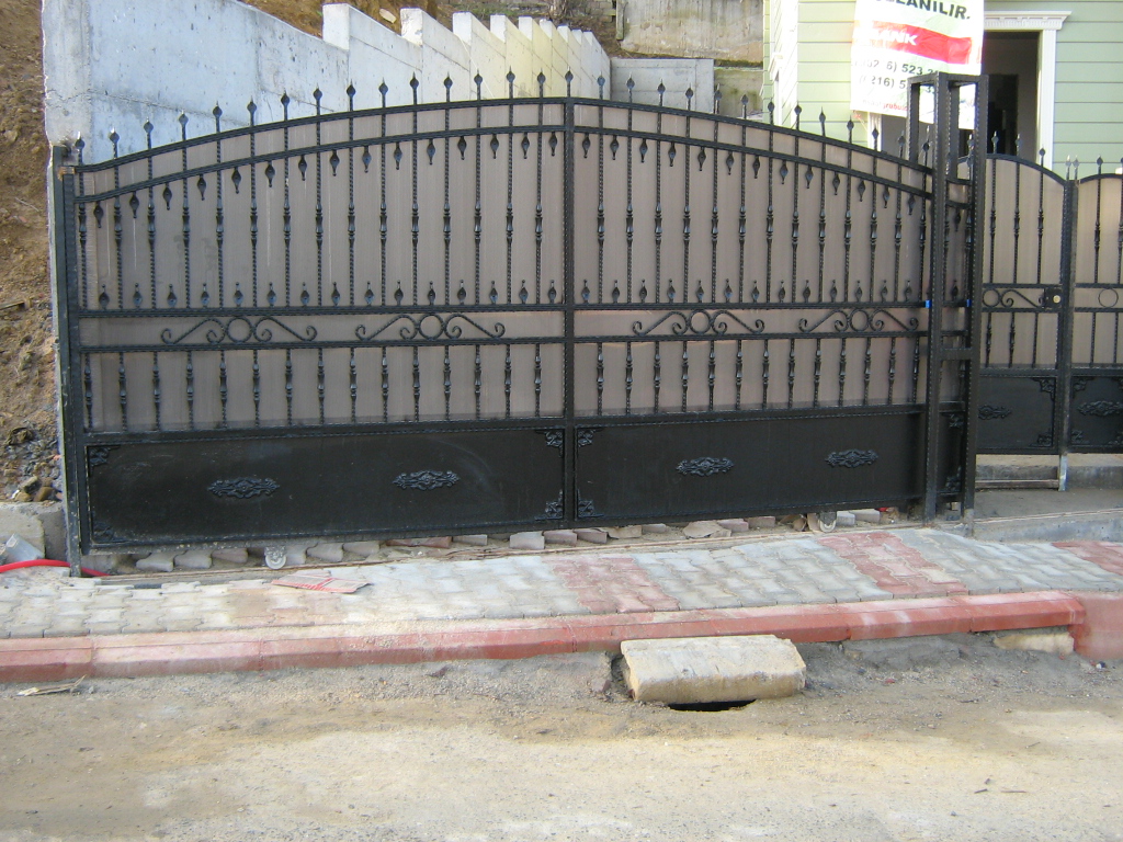 Nevon Ferforje Raylı Kapı